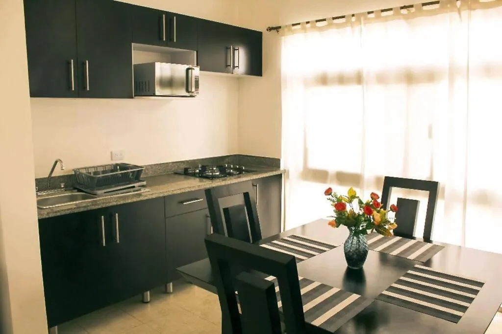 Appartement Hermoso Departamento En La Avenida Colosio à Playa del Carmen Mexique