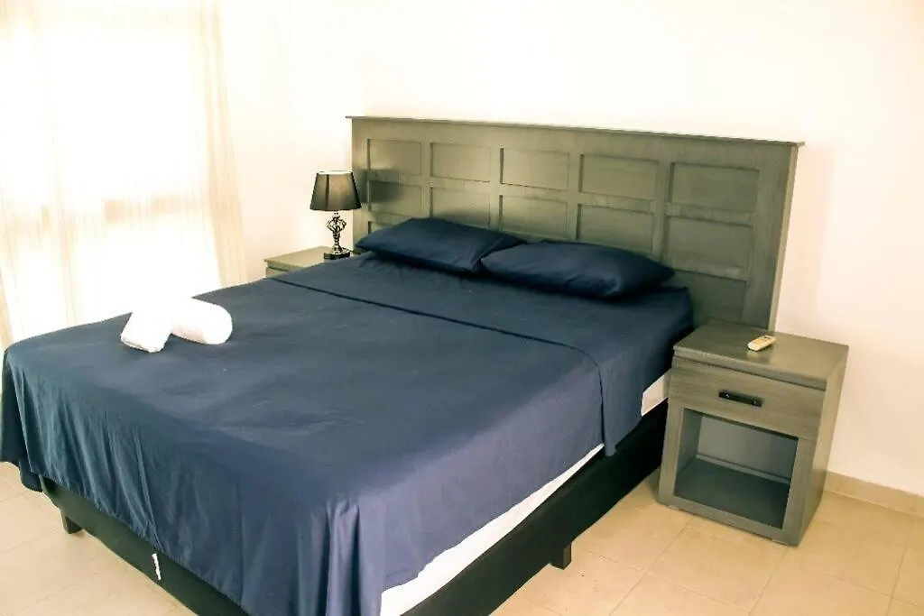 Appartement Hermoso Departamento En La Avenida Colosio à Playa del Carmen